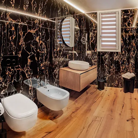 Palmanova Suite Home *
